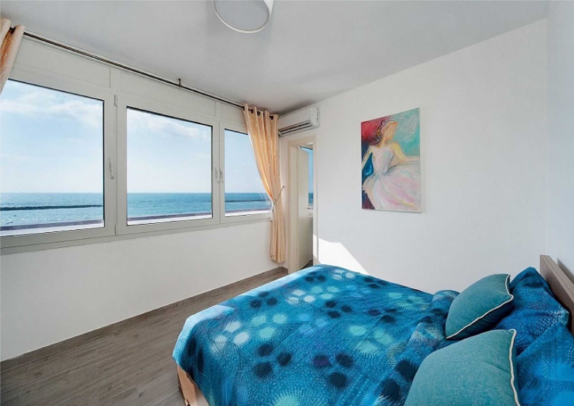 Chic 3Br Apt W Sauna & Parking On The Beach By Sea N' Rent Tel Aviv Exterior foto